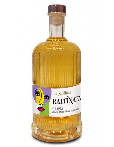 Grappa refinada Nero d'Avola envejecida en barrica de 50 cl